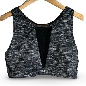 Victoria’s Secret Size Small Sports Bra Mesh V Front Detail Mesh Back